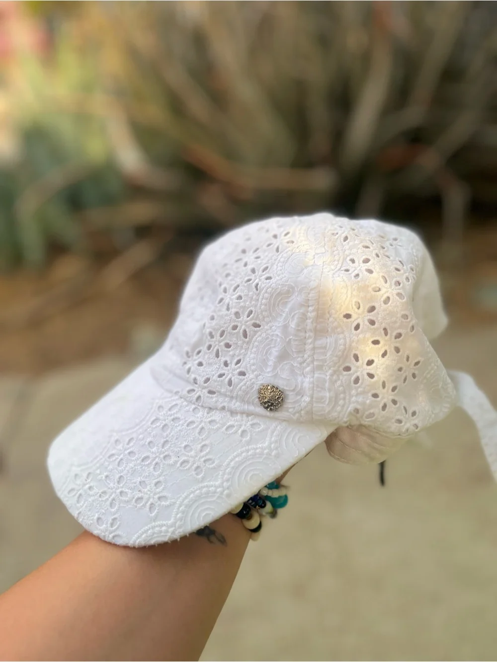VINCE CAMUTO | White Eyelet Lace Baseball Cap - Women's Casual Sun Hat